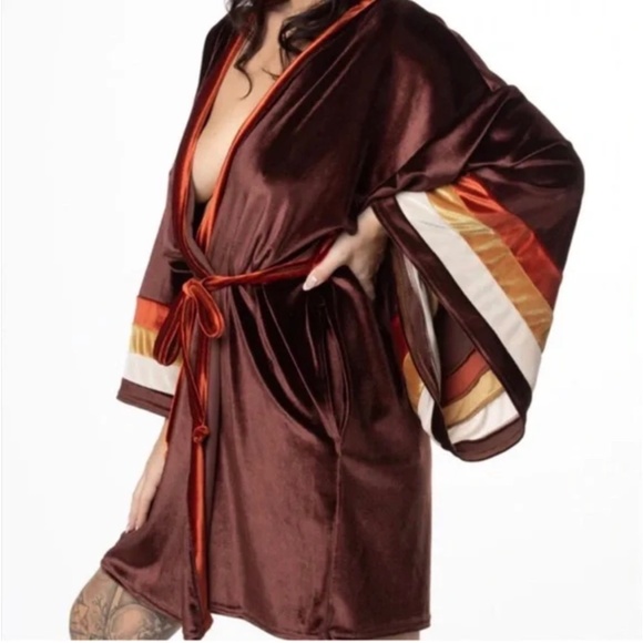 ~Velvet Solstice Intimates Robe~ - Picture 2 of 8